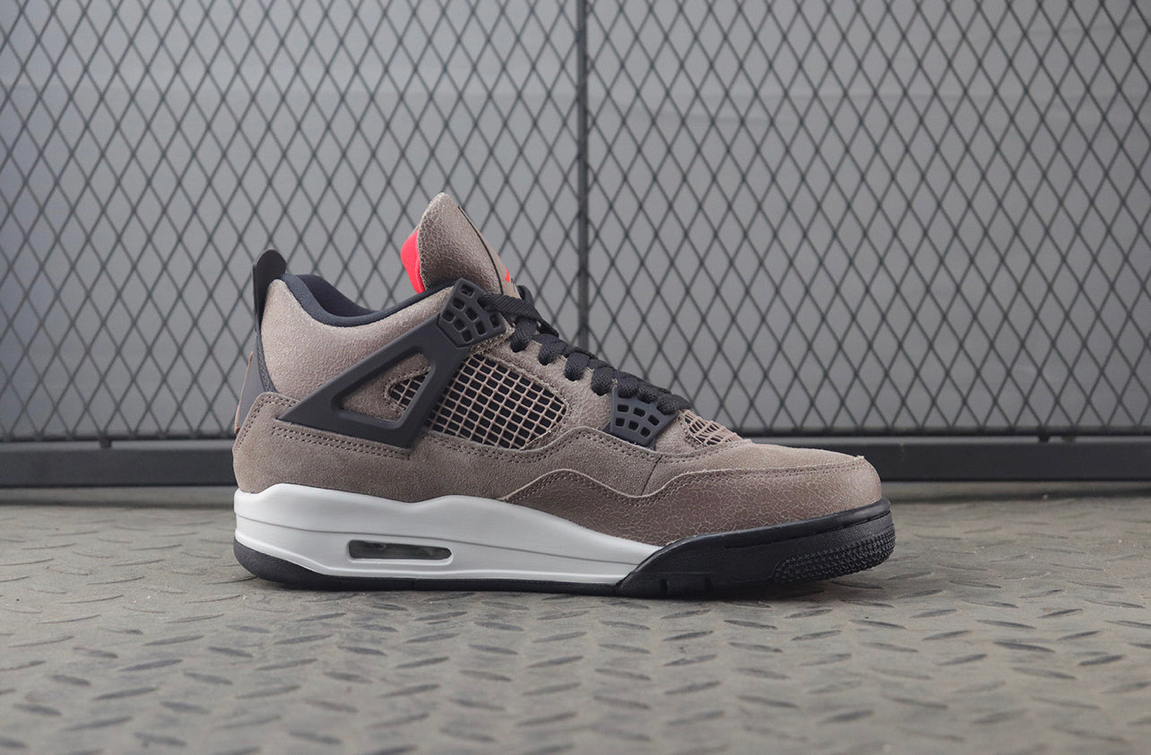 Air Jordan 4 Haze