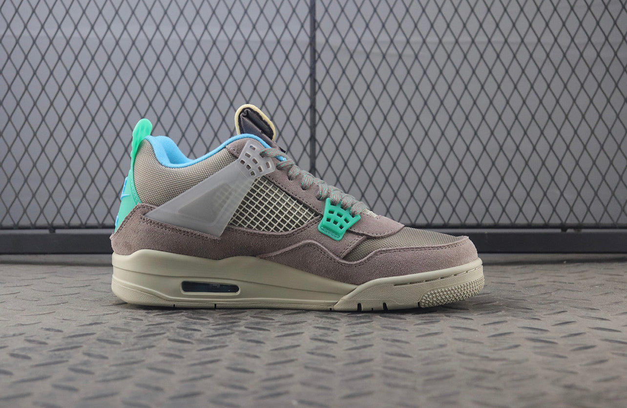 Air Jordan 4 Taupe Haze