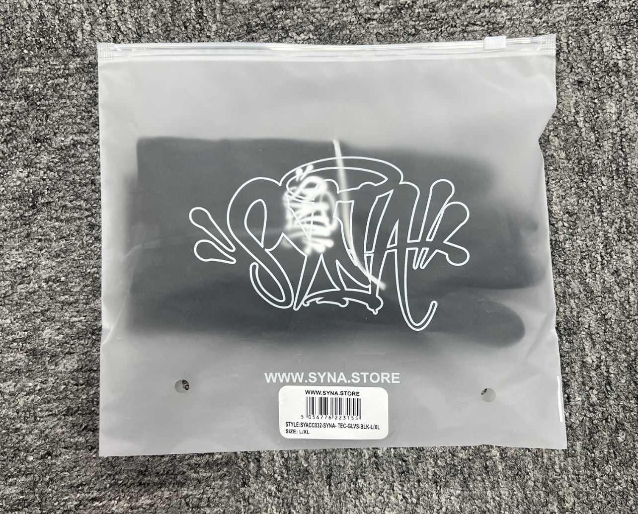 Syna World Gloves