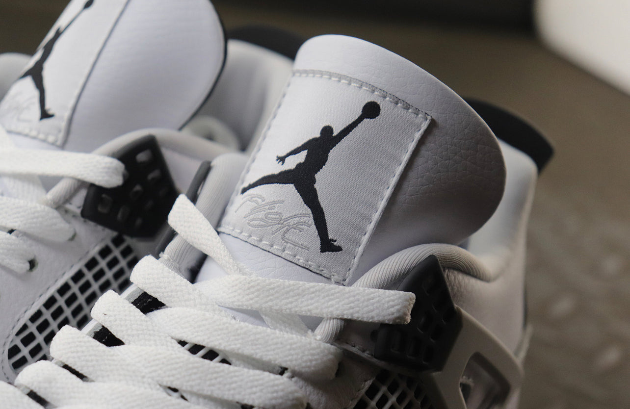Air Jordan 4 Pure Money Black