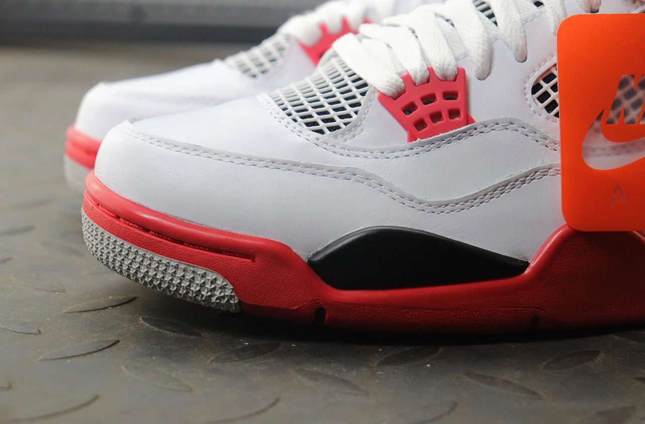 Air Jordan 4 Fire Red