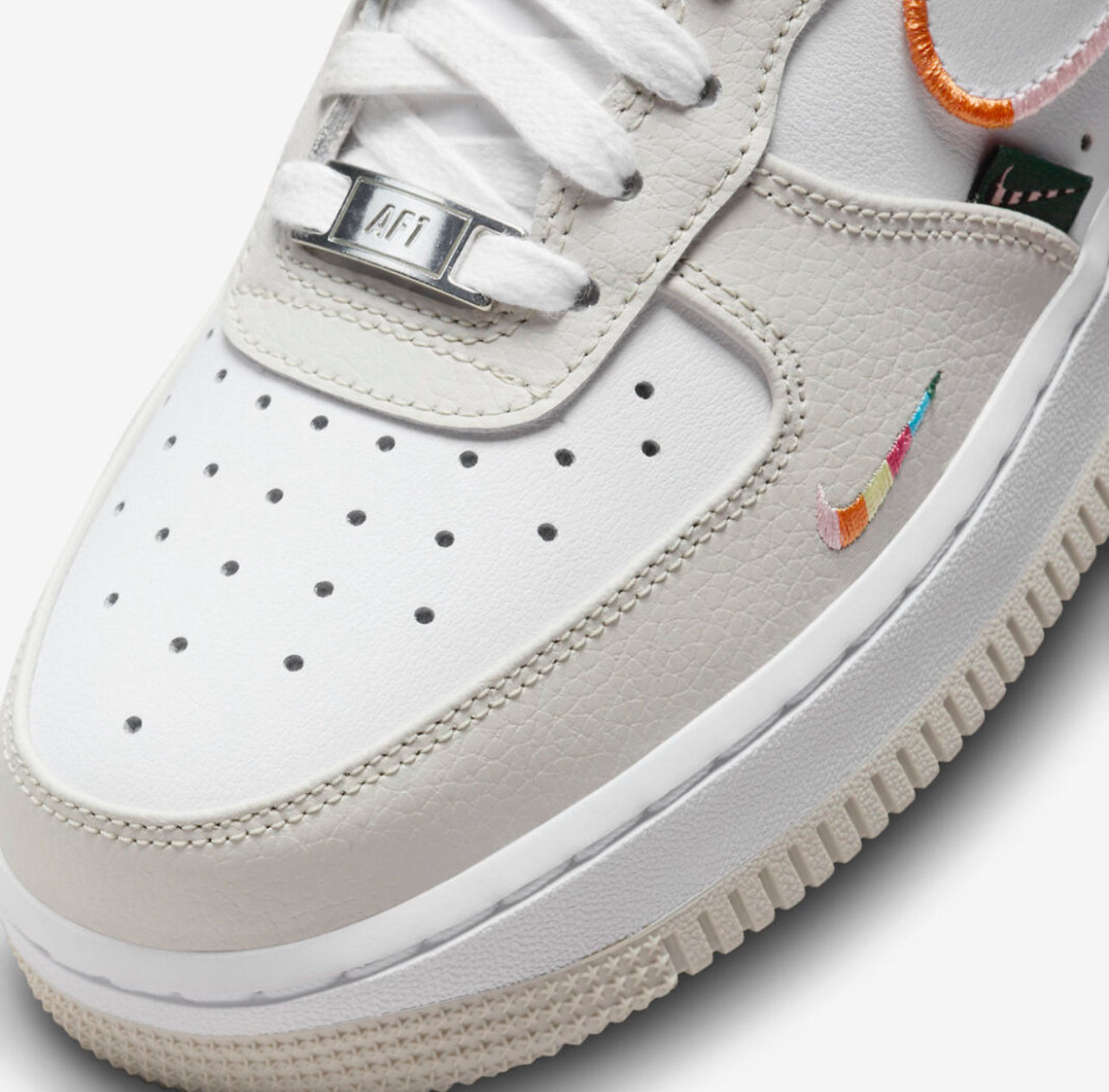 Air Force 1 Low All Petals United