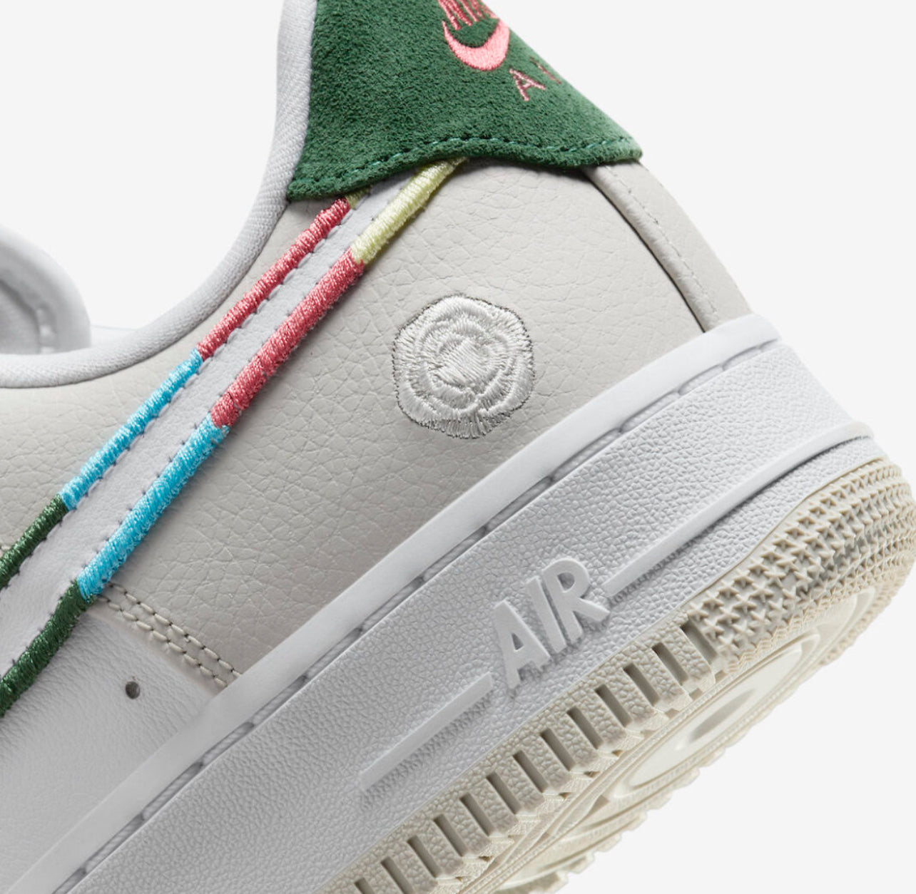Air Force 1 Low All Petals United