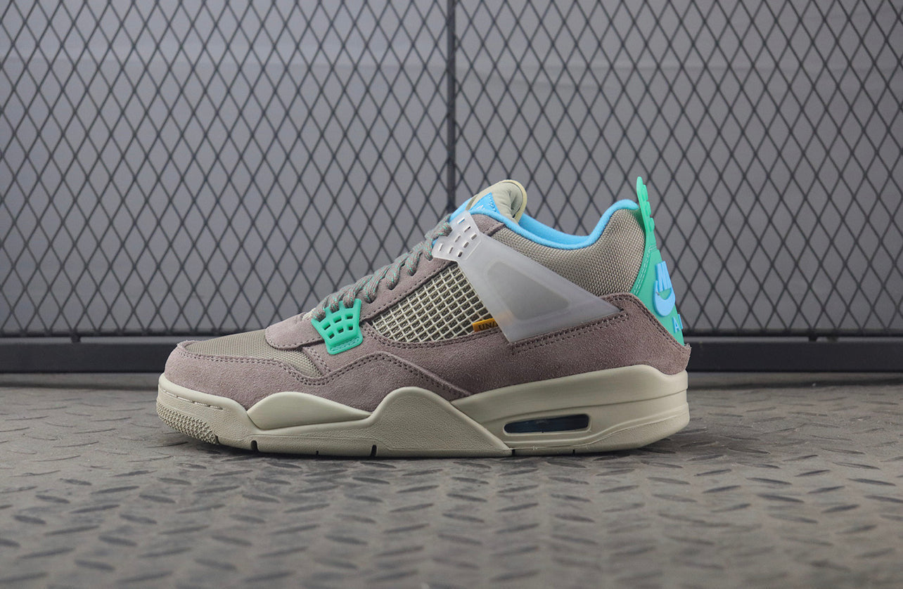 Air Jordan 4 Taupe Haze