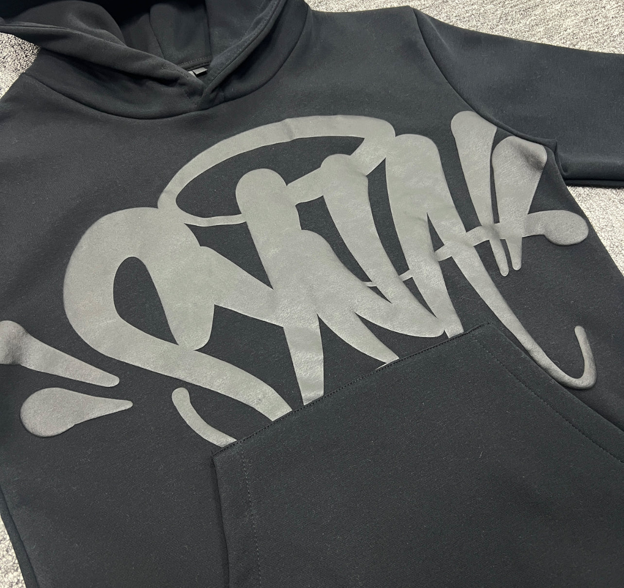Syna World Hoodie & Pants