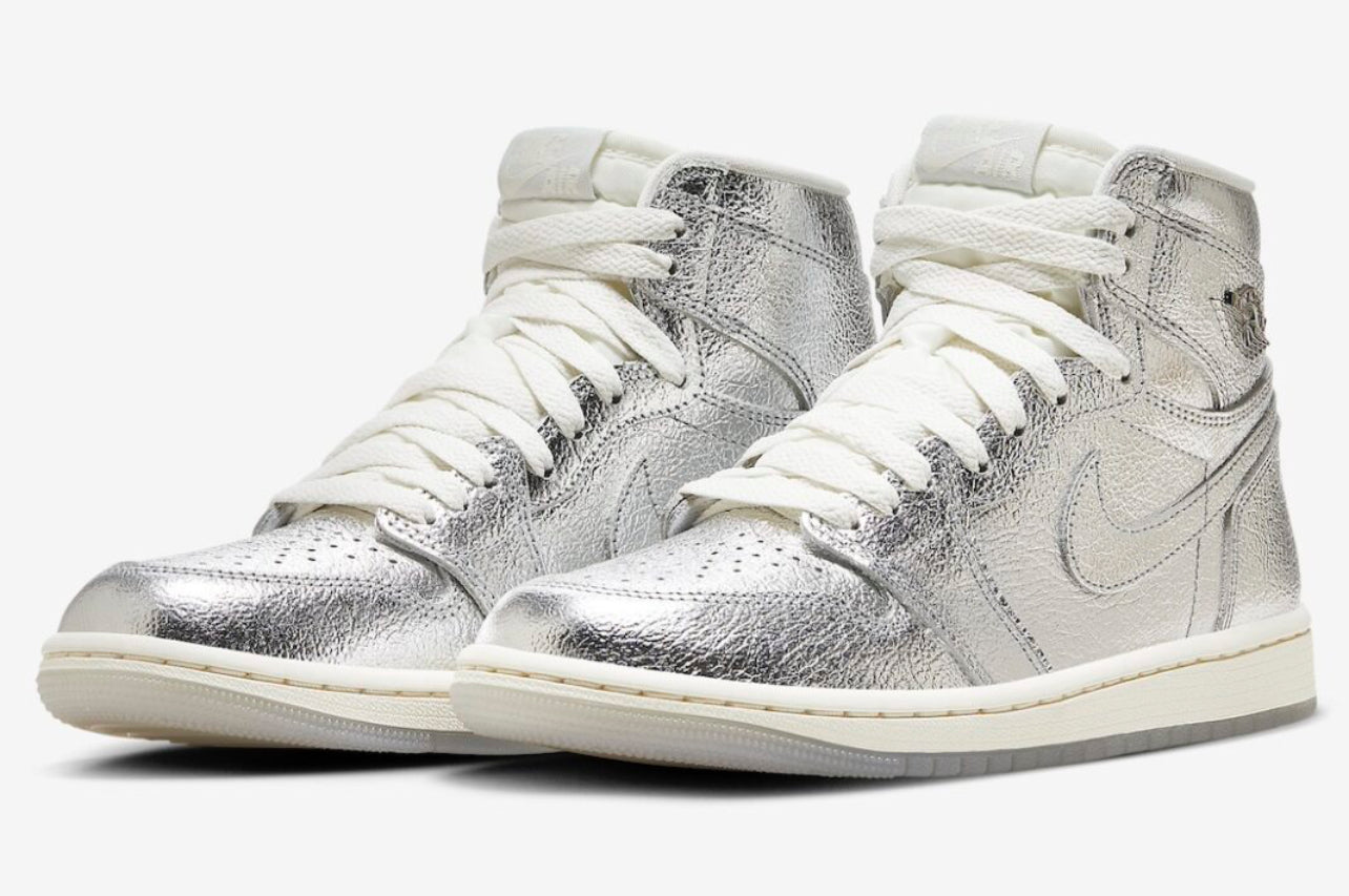 Air Jordan 1 High Chrome