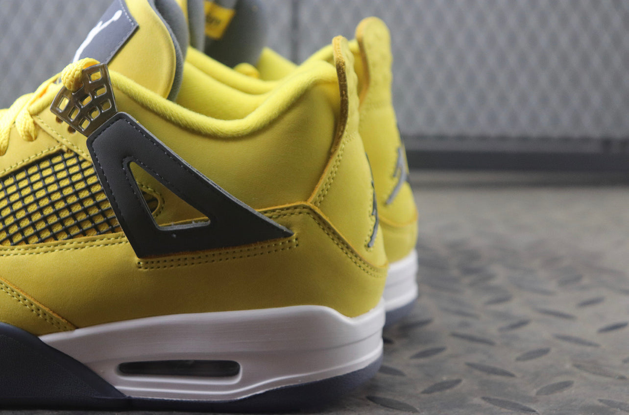 Air Jordan 4 Lightning