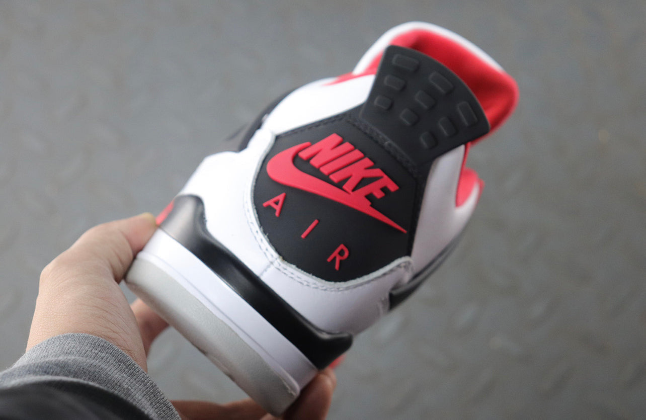 Air Jordan 4 Fire Red