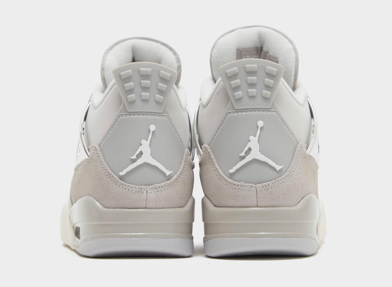 Air Jordan 4 Frozen Moments