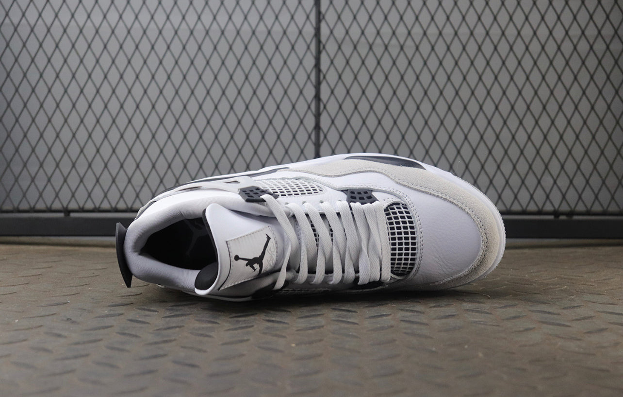 Air Jordan 4 Pure Money Black