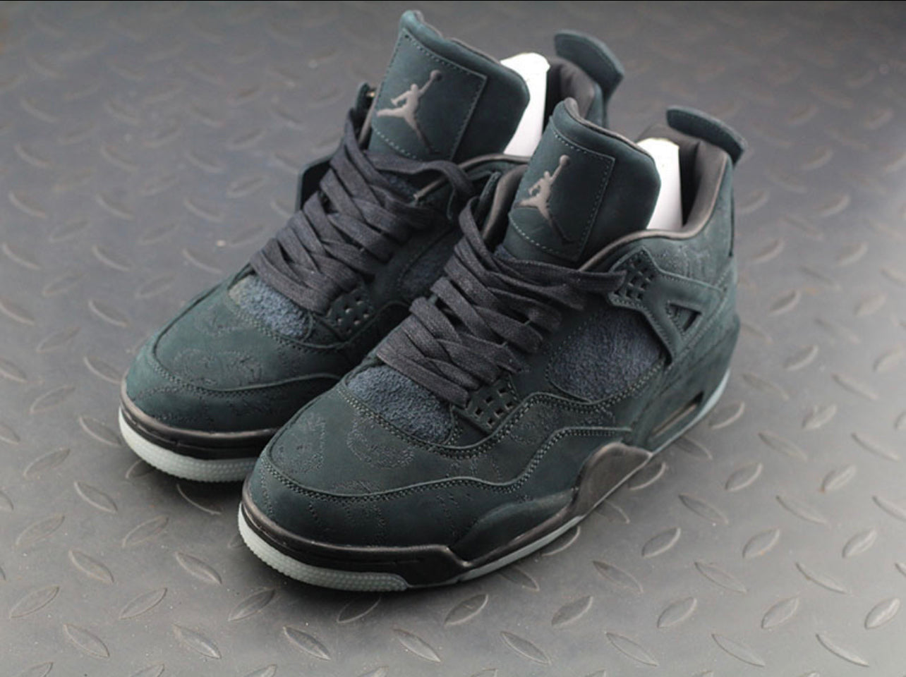 Air Jordan 4 Cool-Grey-Black