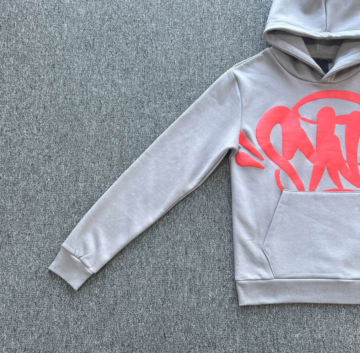 Syna World Hoodies