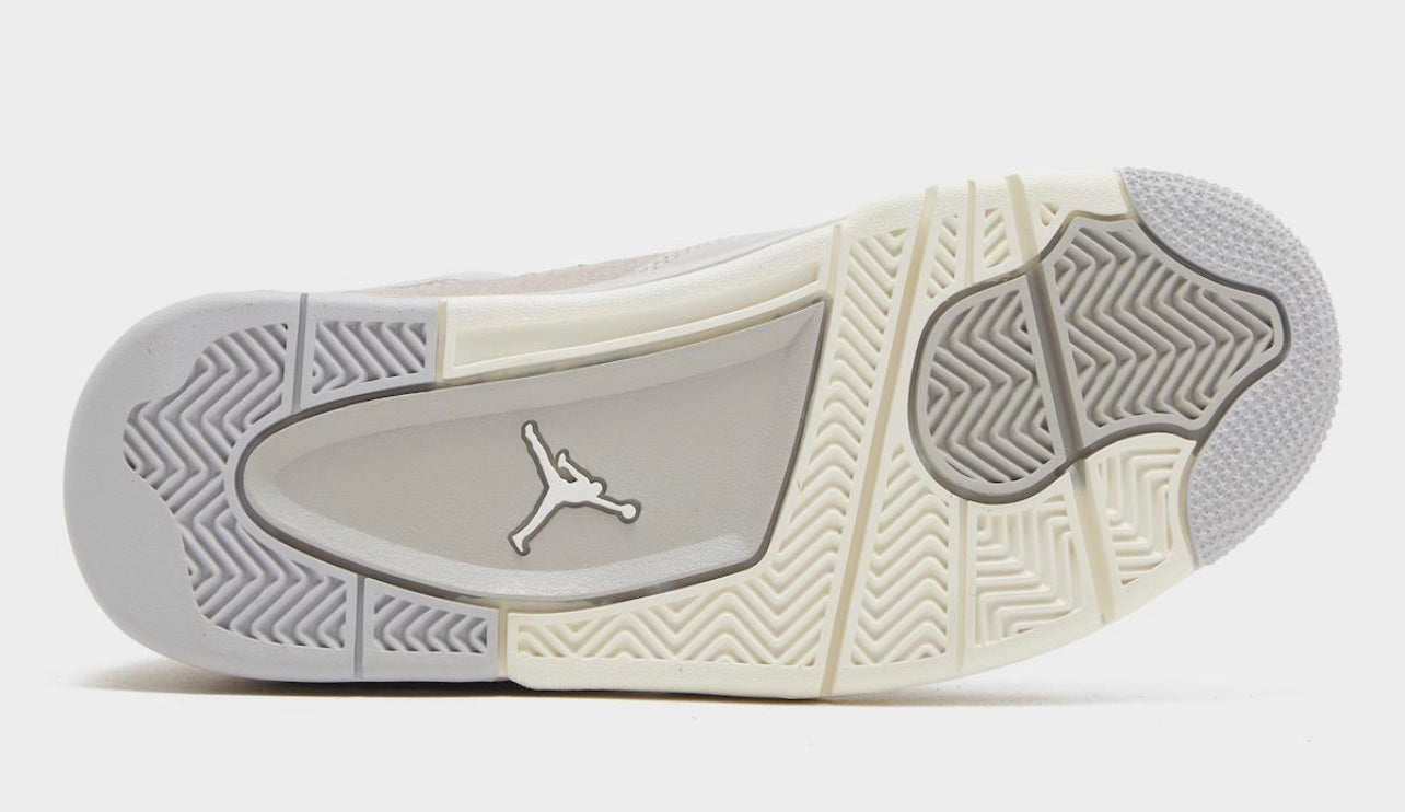 Air Jordan 4 Frozen Moments