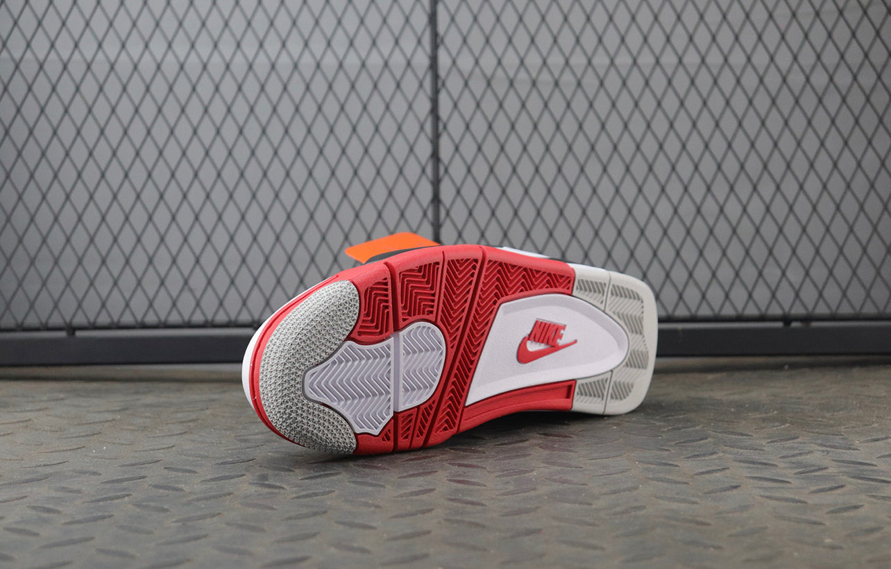 Air Jordan 4 Fire Red