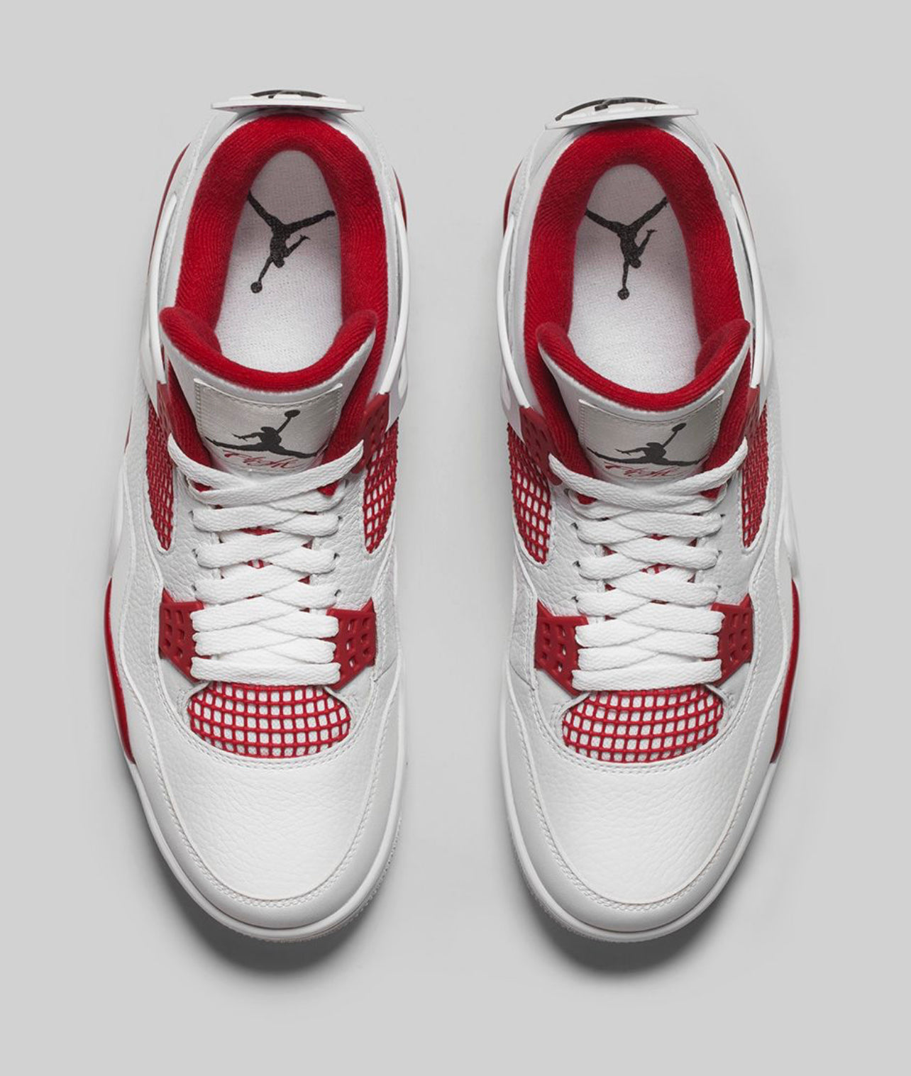 Air Jordan 4 Alternate