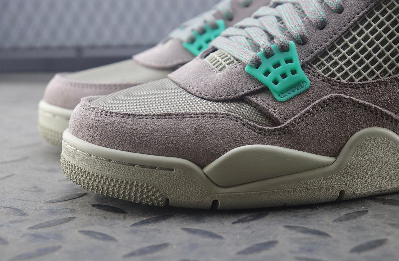 Air Jordan 4 Taupe Haze