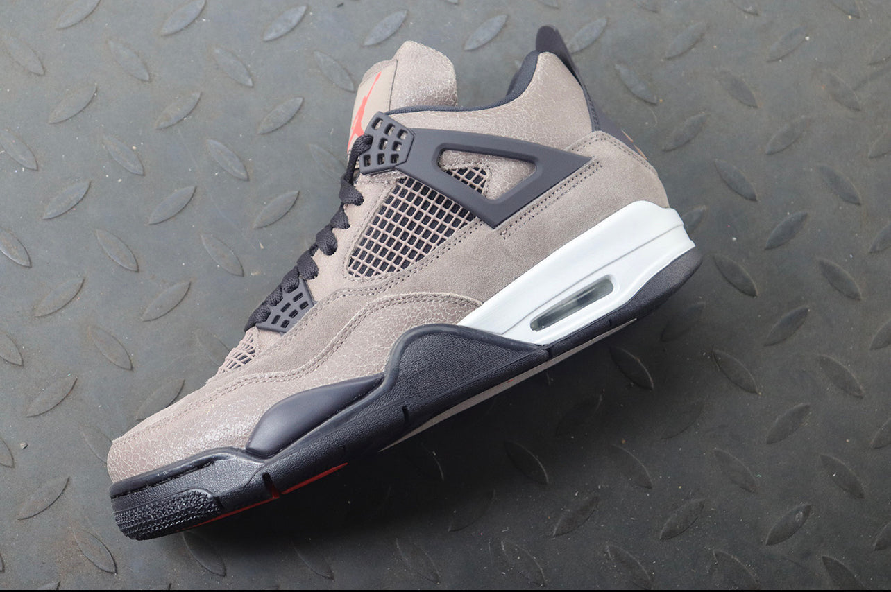 Air Jordan 4 Haze