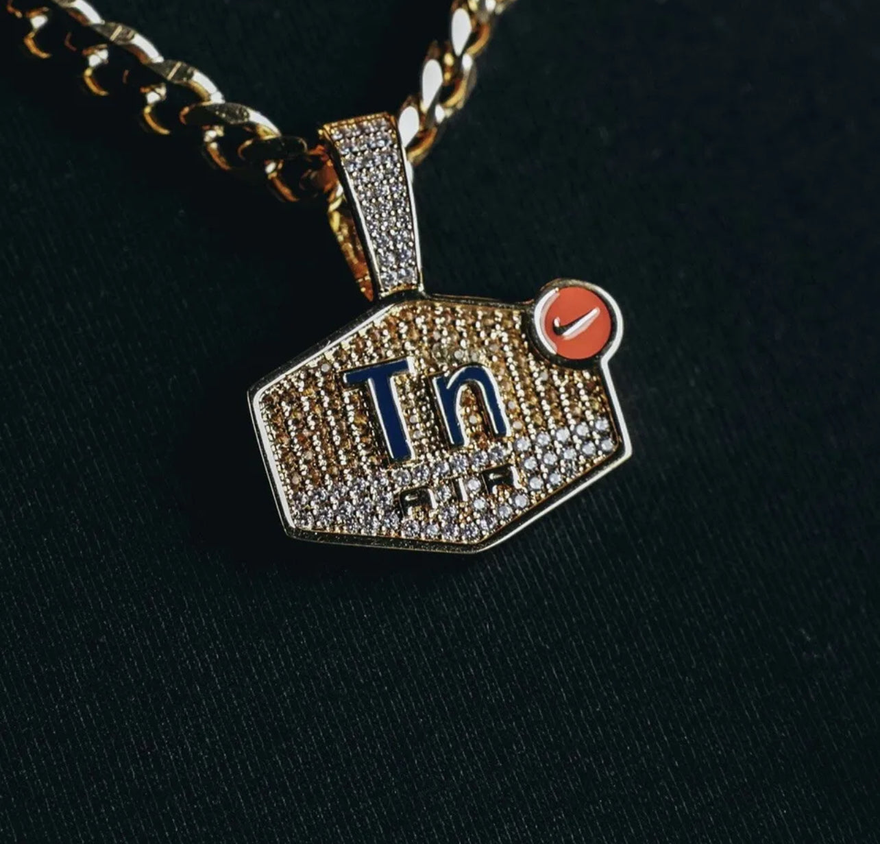 TN Air Pendent Chain
