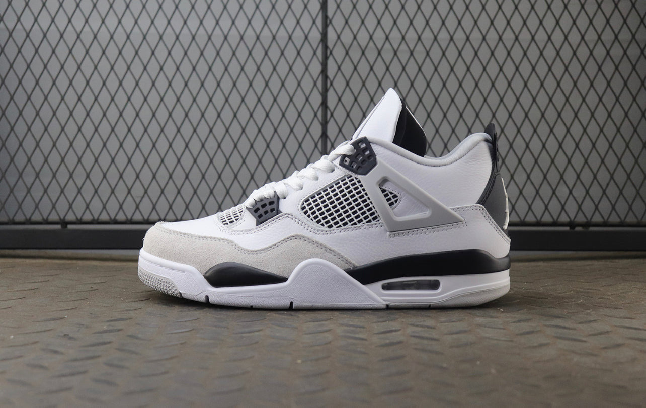 Air Jordan 4 Pure Money Black