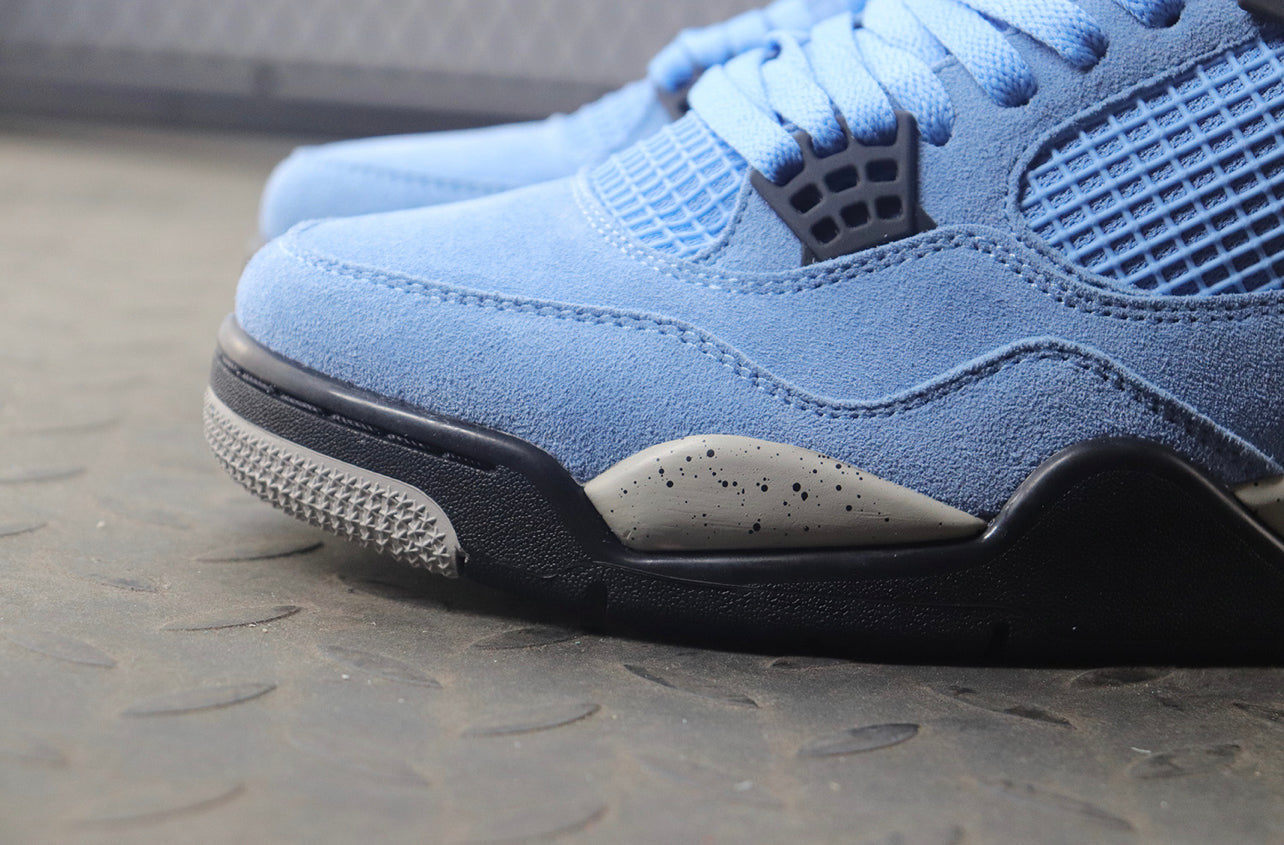 Air Jordan 4 UNC Blue