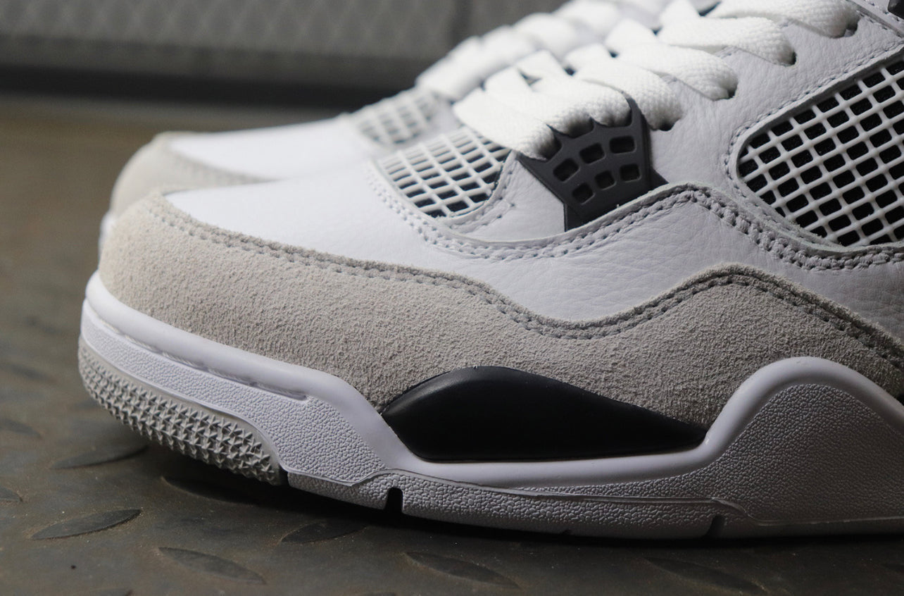 Air Jordan 4 Pure Money Black