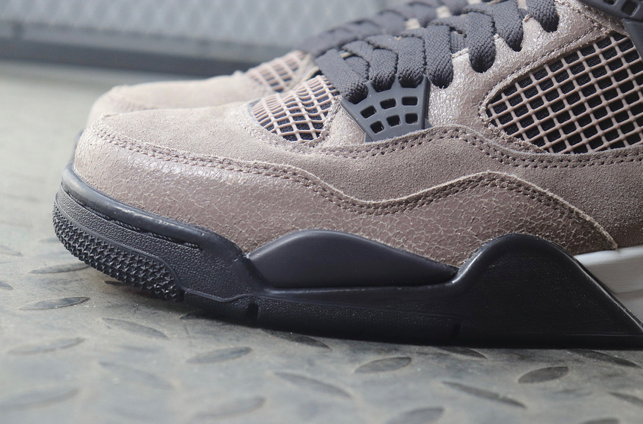 Air Jordan 4 Haze