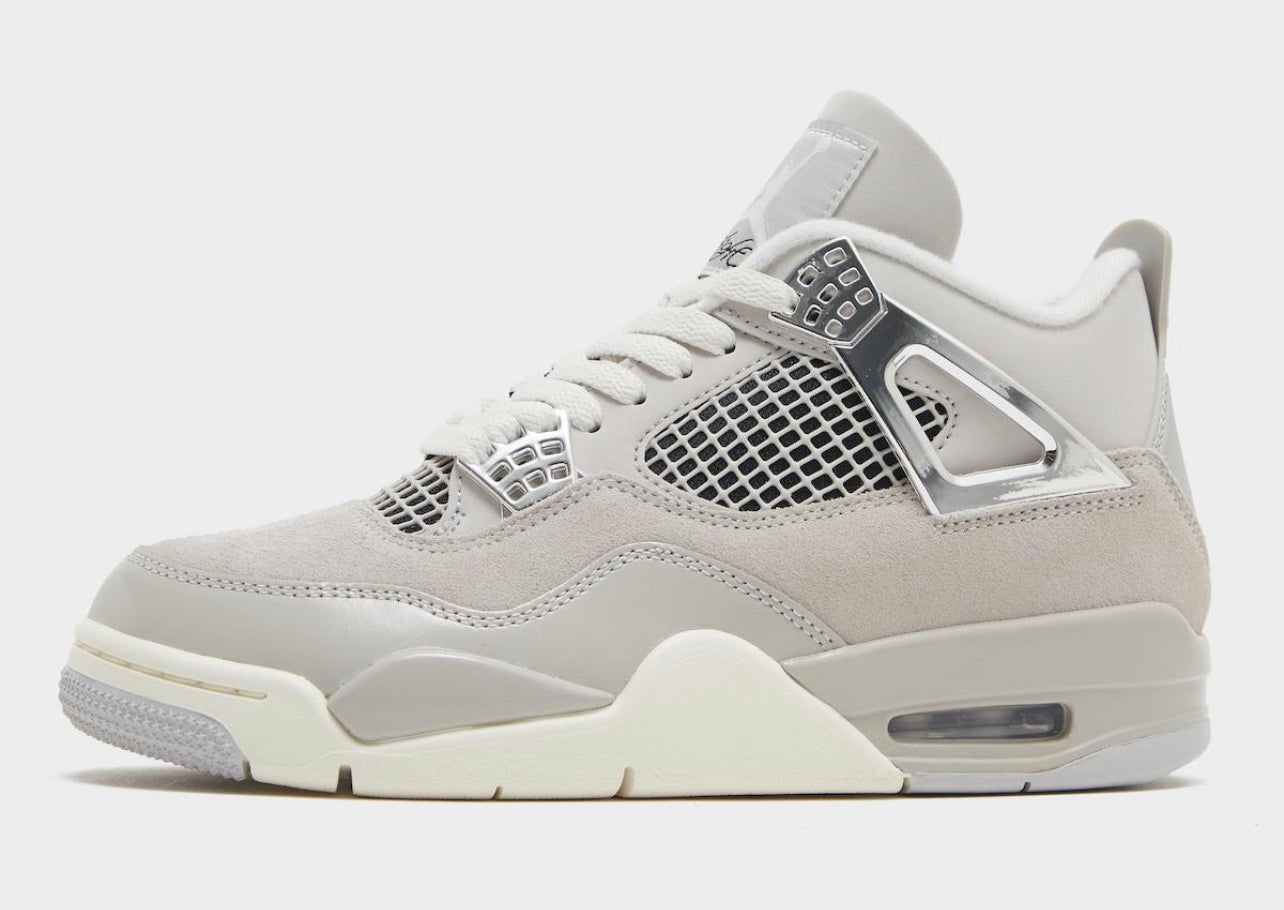 Air Jordan 4 Frozen Moments