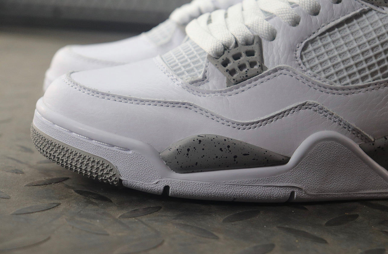 Air Jordan 4 White Oreo
