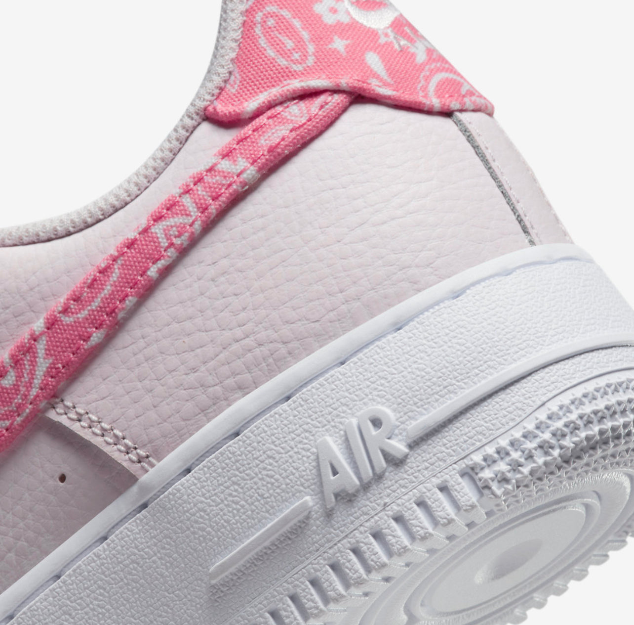 Air Force 1 Low Pearl-Pink-Paisley