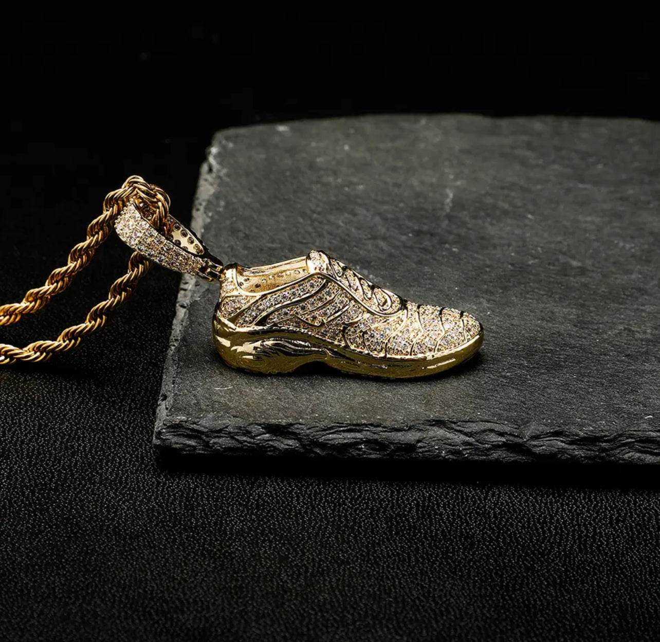 TN Air Gold Pendent Chain