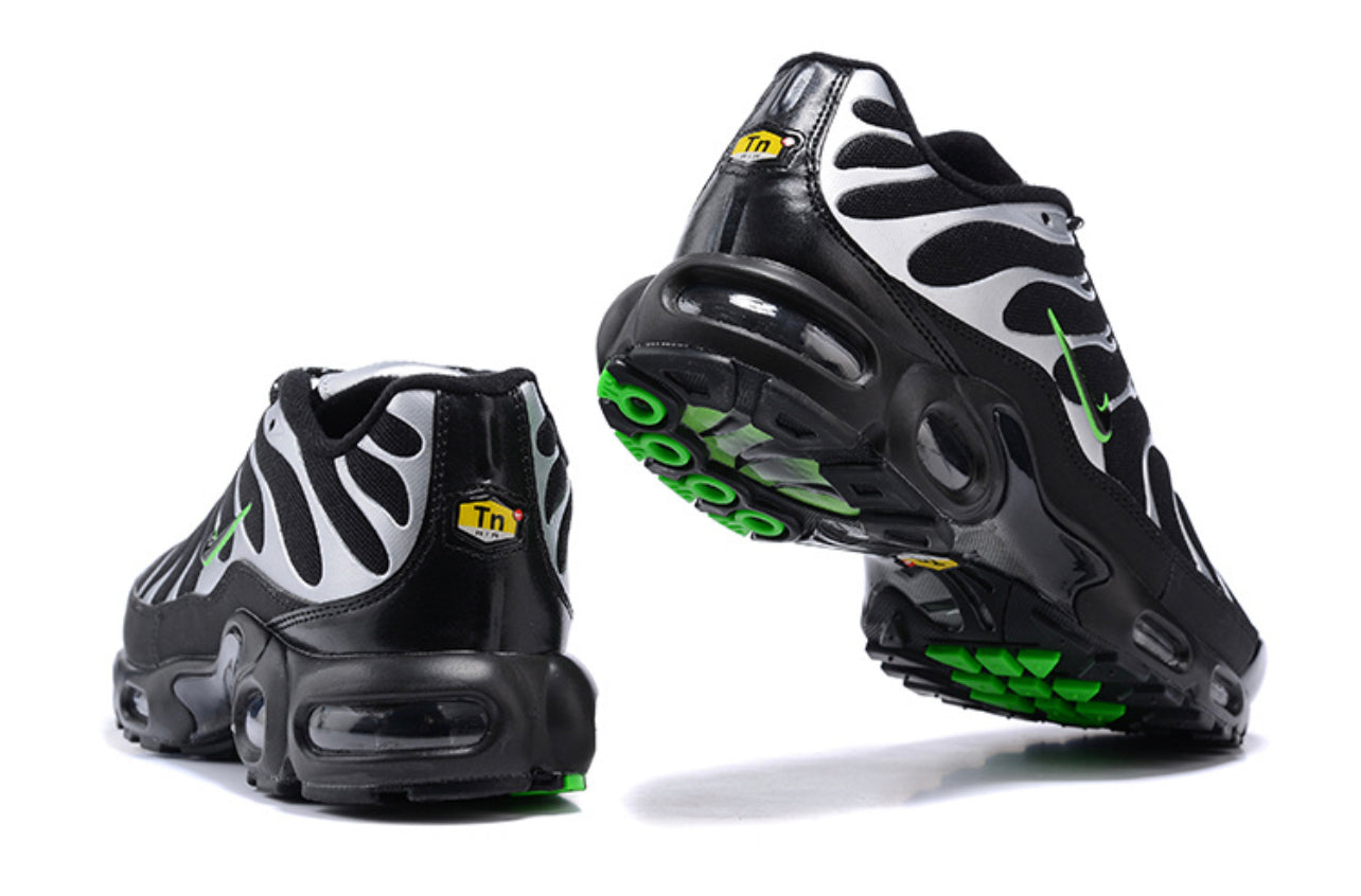 Air Plus TN Black-Green Strike-Metallic Silver