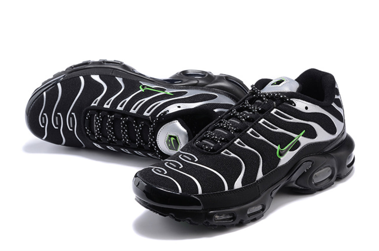 Air Plus TN Black-Green Strike-Metallic Silver