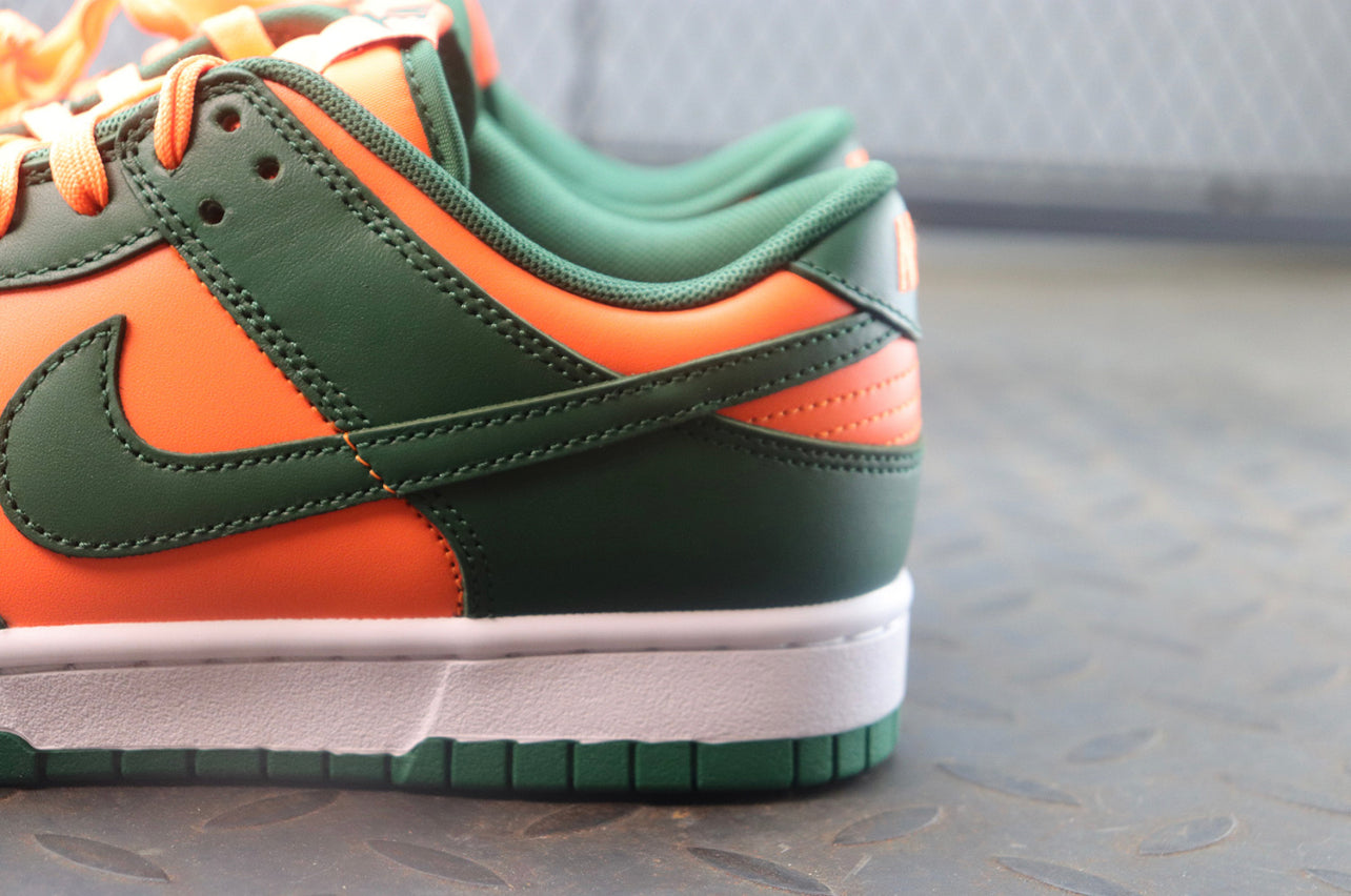 Dunk SB Low Miami Hurricanes
