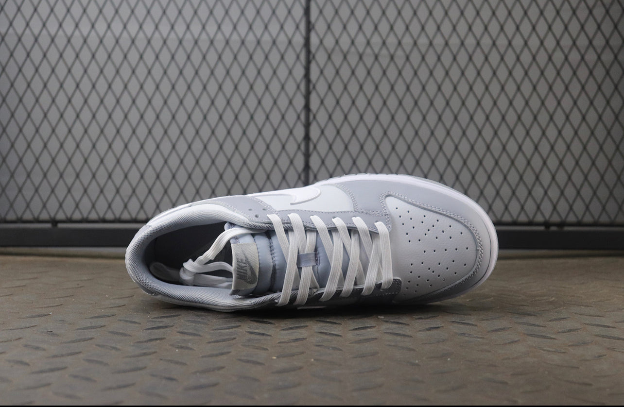 Dunk SB Low Grey-White