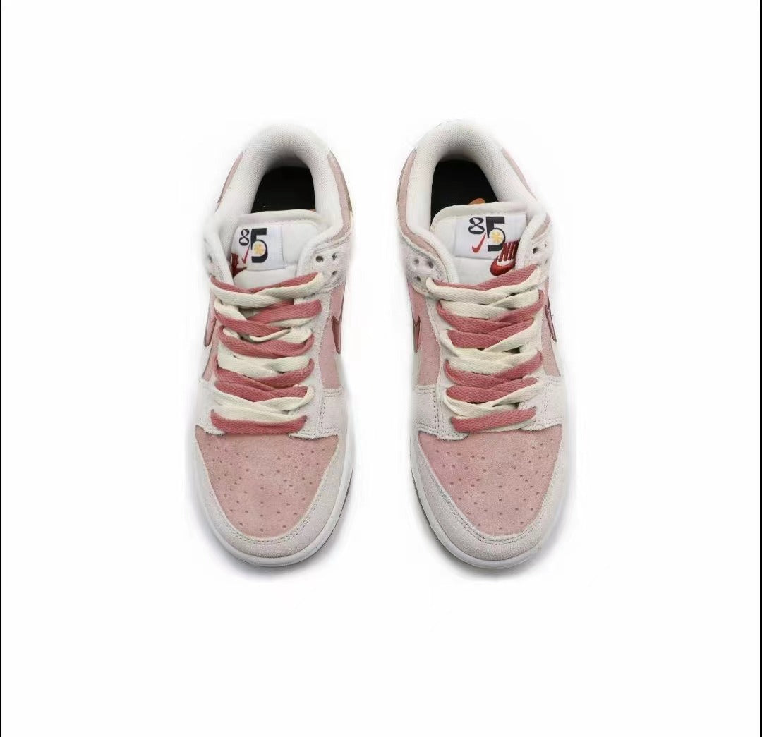 Dunk Low SE 85