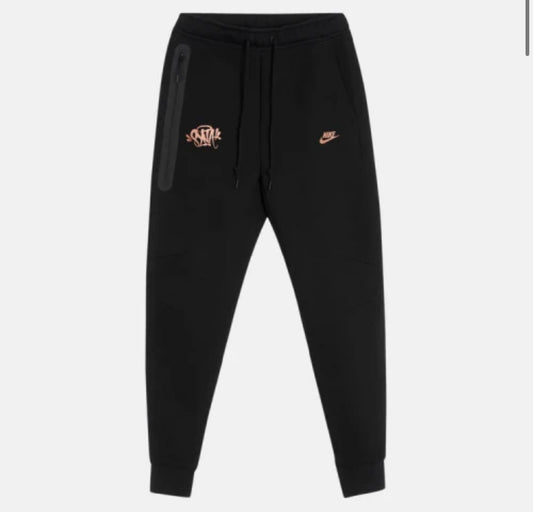 Nike x Syna World Tech Pants – Black / Bronze