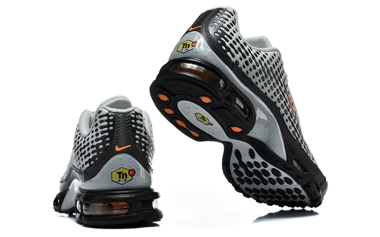 TN Air Max Plus V2 Dot Matrix White