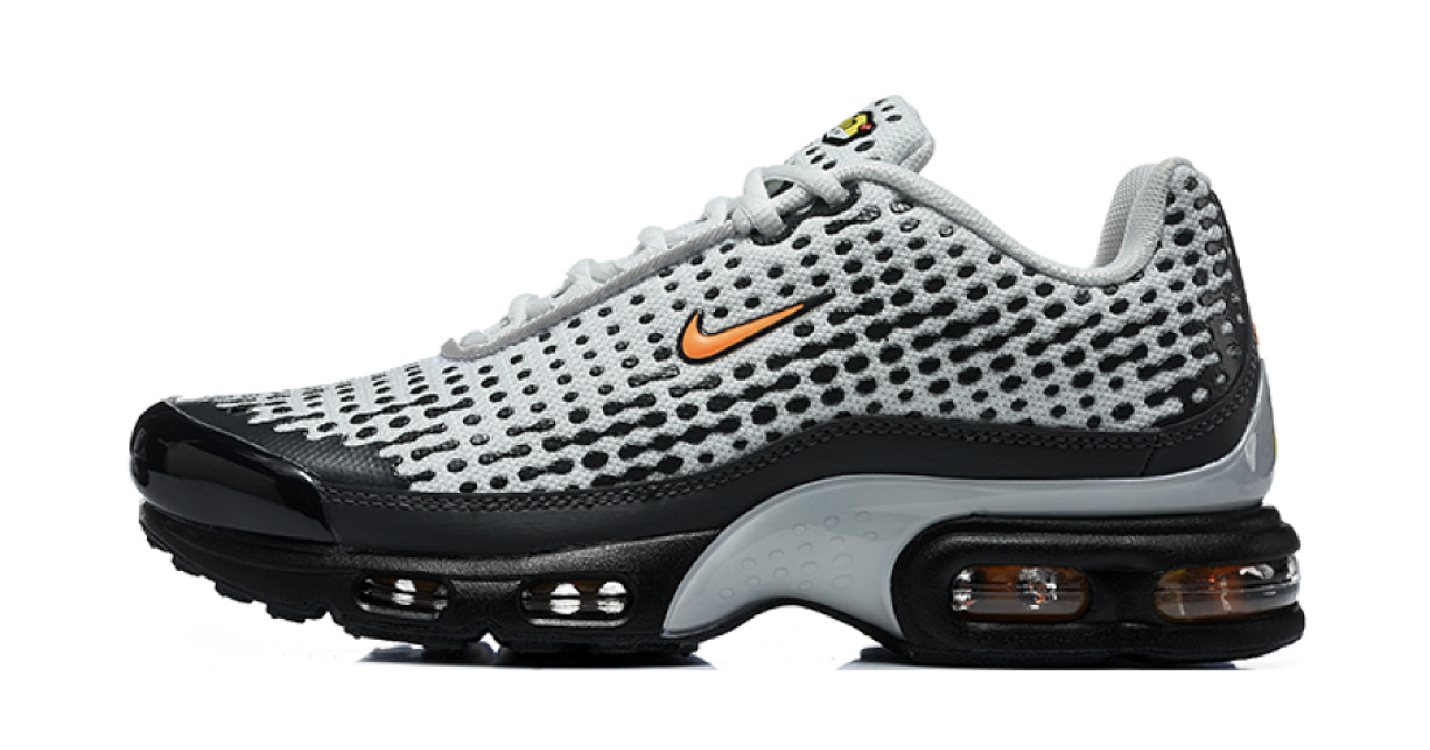 TN Air Max Plus V2 Dot Matrix White