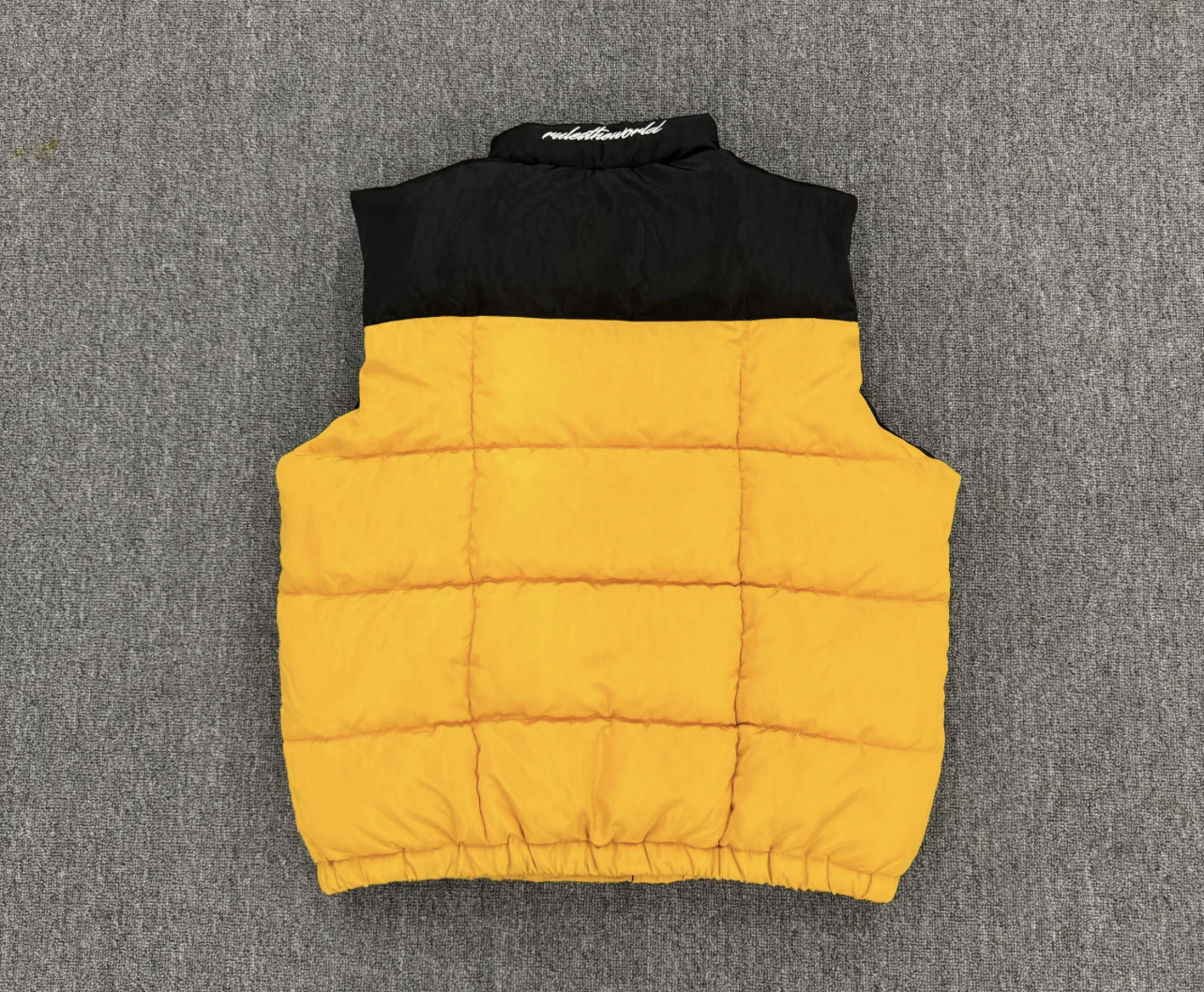 Corteiz Vest Down Goose Isolation