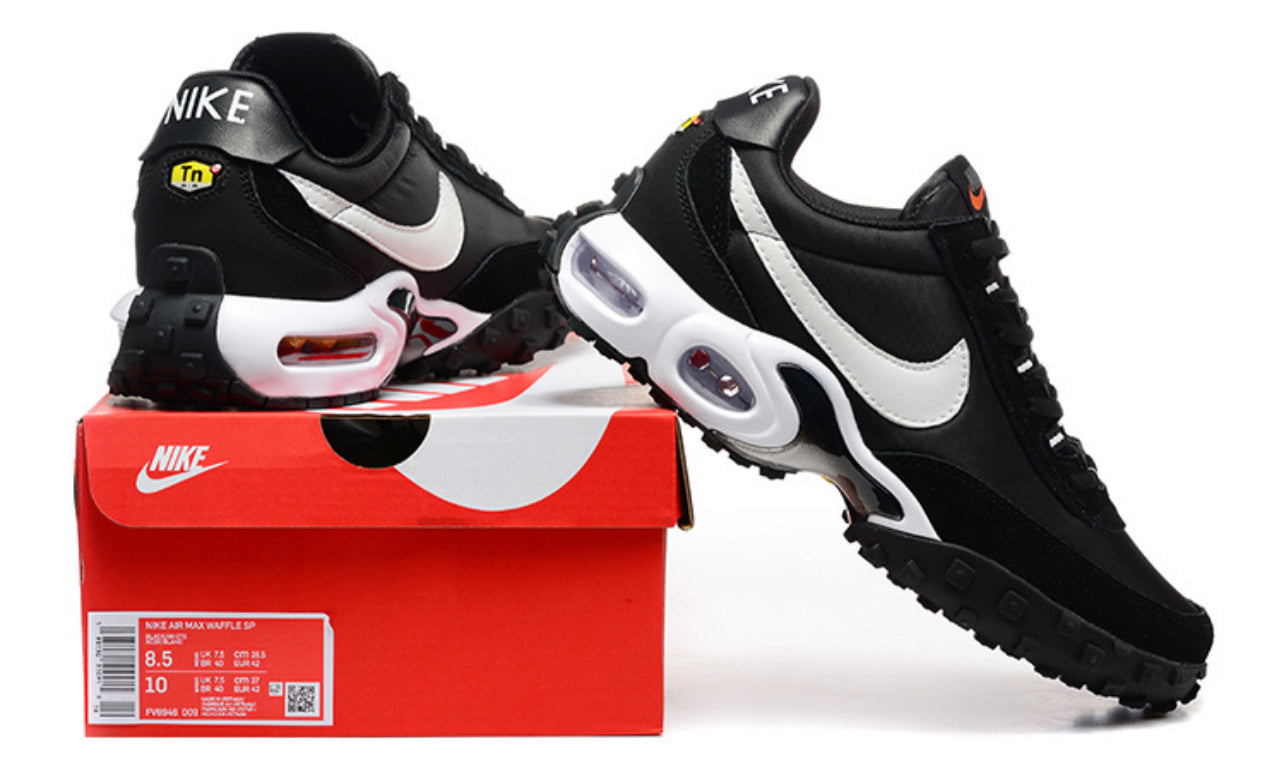 Air Max Waffle Black-White
