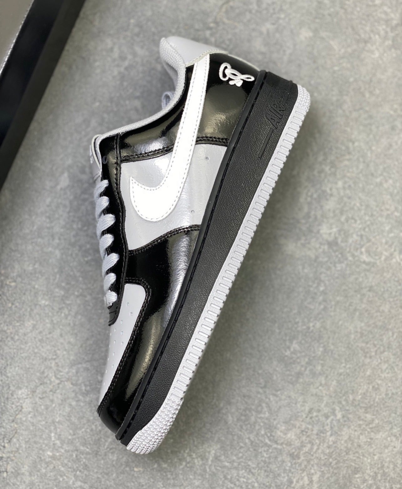 Air Force 1 Low Syna World