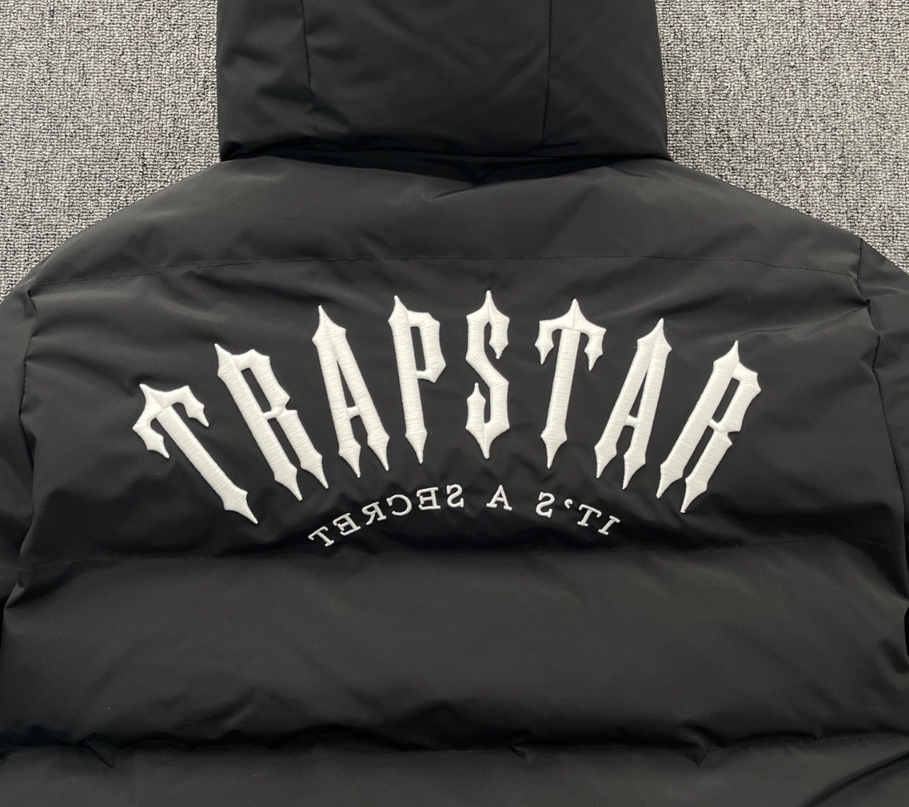 Trapstar Irongate Arch Reversible Puffer Jacket