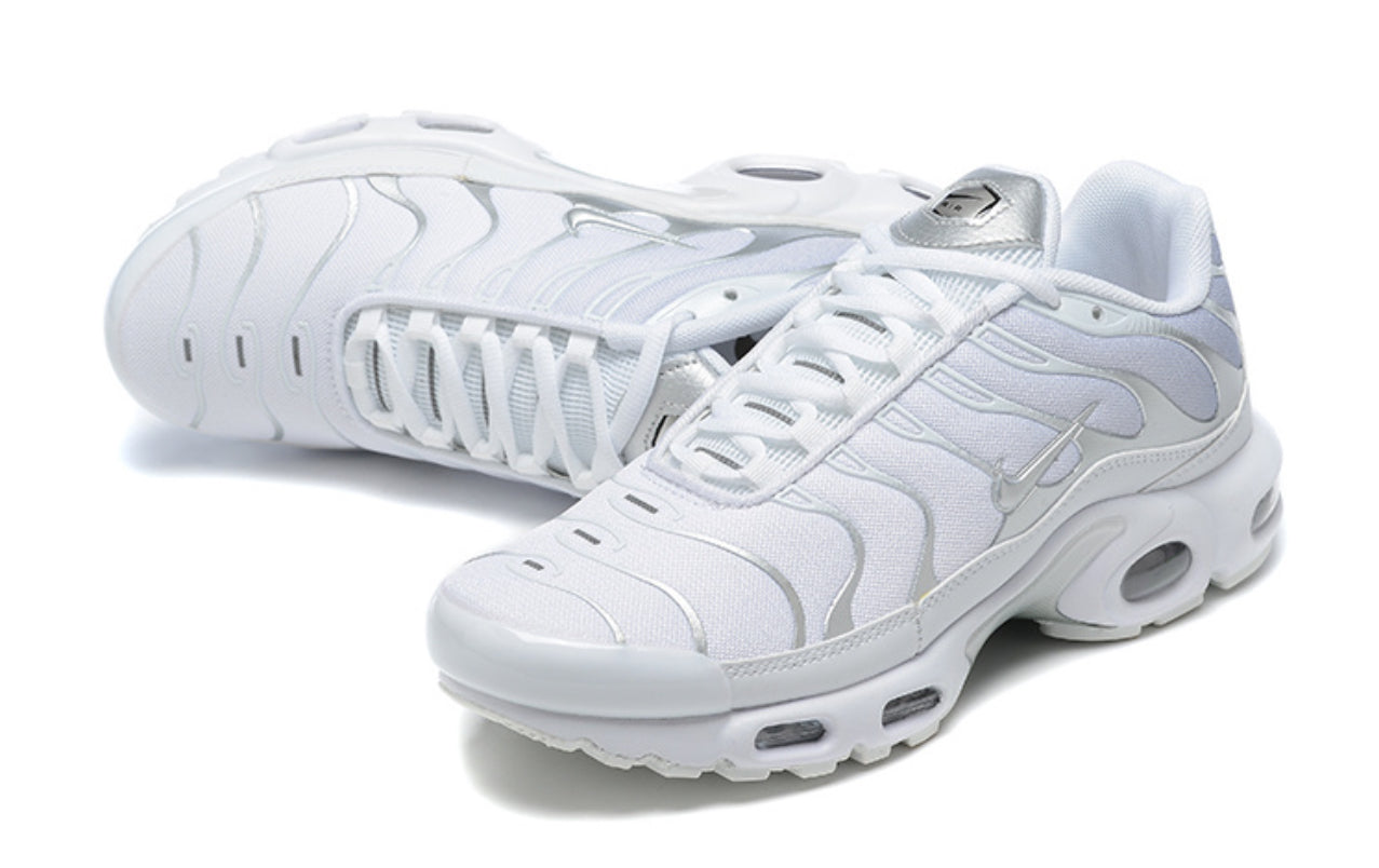 Tns store triple white