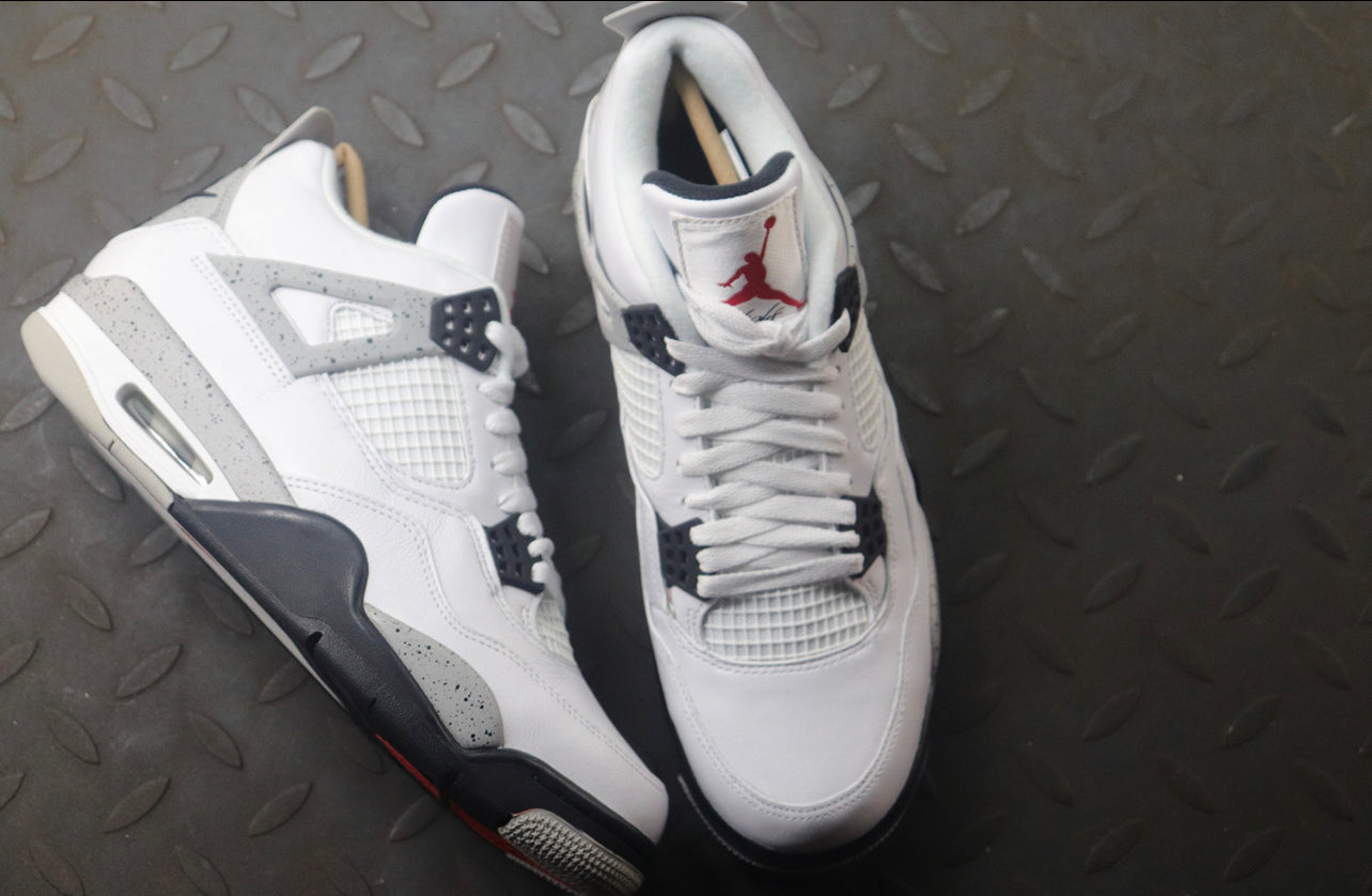 Navy best sale jordan 4